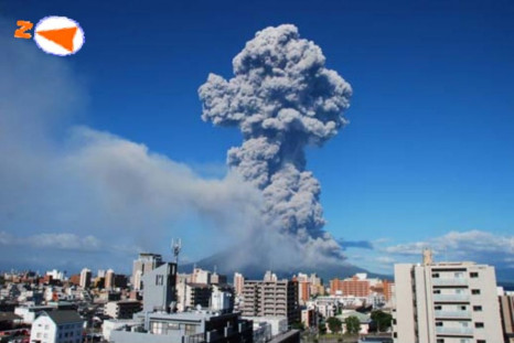 Status of Sakurajima eruption at Showa crater as seen from Higashikorimoto, Japan on 18 August, 2013. Height of the ash plume in this photo is estimated to be 3,500 m. (Photo: Kagoshima Local Meteorological Observatory)