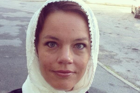 Swedish social democratic politician Veronica Palm joins hijab outcry campaign (@VeronicaPalm/Twitter)