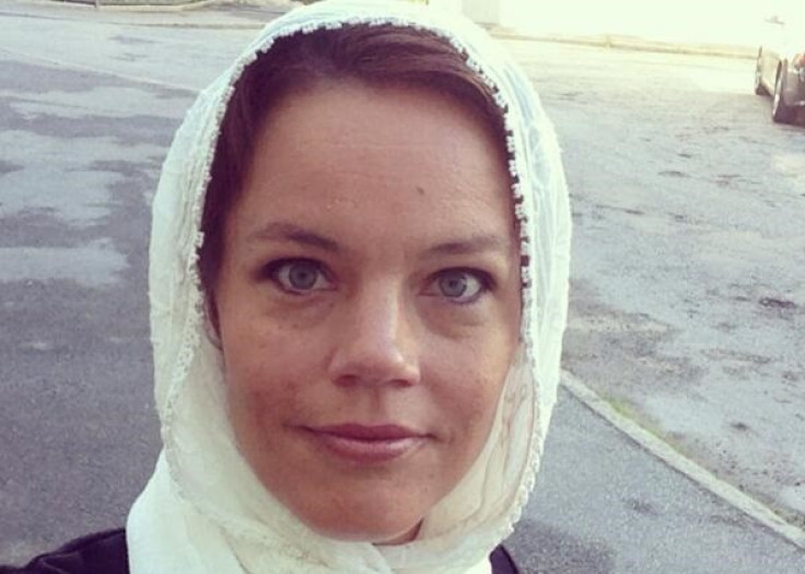 Swedish social democratic politician Veronica Palm joins hijab outcry campaign (@VeronicaPalm/Twitter)
