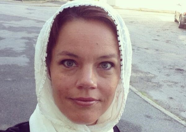 Swedish social democratic politician Veronica Palm joins hijab outcry campaign (@VeronicaPalm/Twitter)