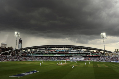 Fathers4Justice target Oval Cricket Ground in final Ashes Test (Reuters)