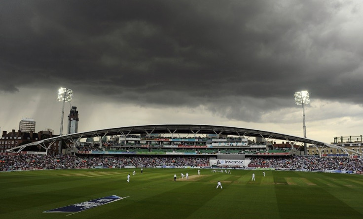 Fathers4Justice target Oval Cricket Ground in final Ashes Test (Reuters)