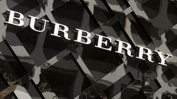 London Mania: French Go Crazy for Brits as Burberry Teams up with Paris ...