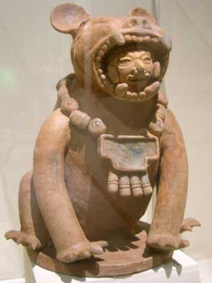 This ceramic sculpture, representing a jaguar warrior, was discovered in Cihuatan, the largest Mayan site in El Salvador. Archaeologists have found fragments of sculptures, possibly of jaguars, from five or six feline figures in Cihuatan. (Photo: FUNDAR)