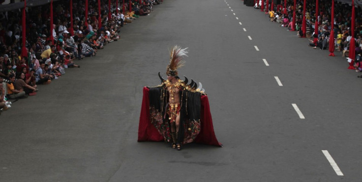 Jember Fashion Carnival in Jember, Indonesia's East Java province was concluded on August 25 with models presenting creations in streets. (Reuters)