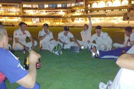 England players celebrate beating Australia to retain Ashes in snap taken by Matt Prior PIC: Matt Prior, Twitter