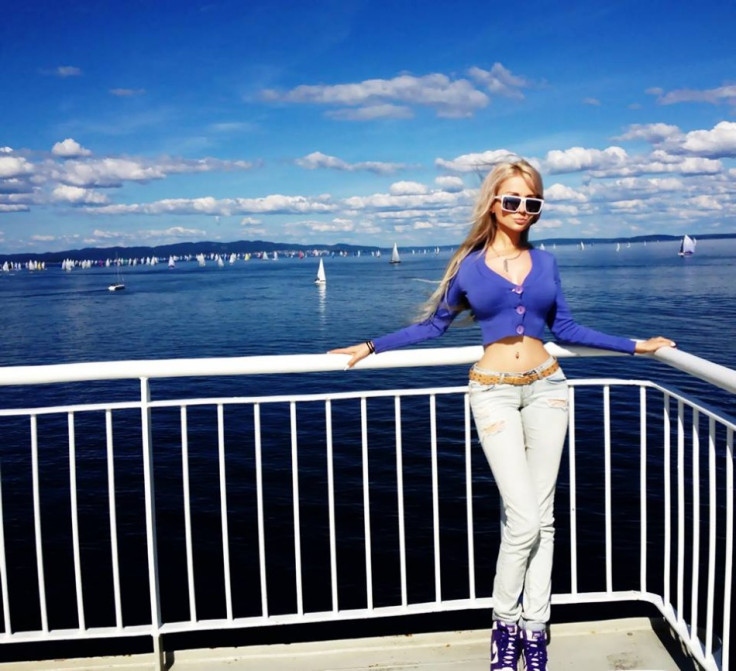 Valeria Lukyanova's Tiny Waist