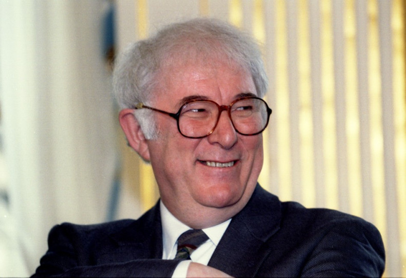 1995 Nobel literature laureate Seamus Heaney of Ireland has died at the age of 74.