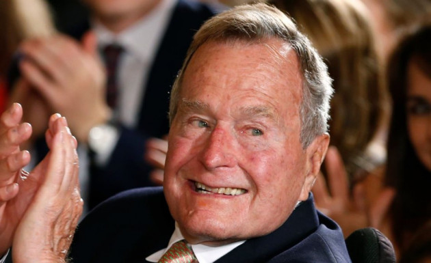 Former United States president George H.W. Bush mistakenly announced the death of former South African President Nelson Mandela. Former United States president George H.W. Bush mistakenly announced the death of former South African President Nelson Mandela.