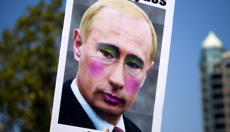 Obama Meets LGBT Activists Following Homophobic Russian Law