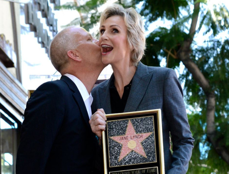 Jane Lynch has been honoured with the 2,505th star on the Hollywood Walk of Fame in Los Angeles.
