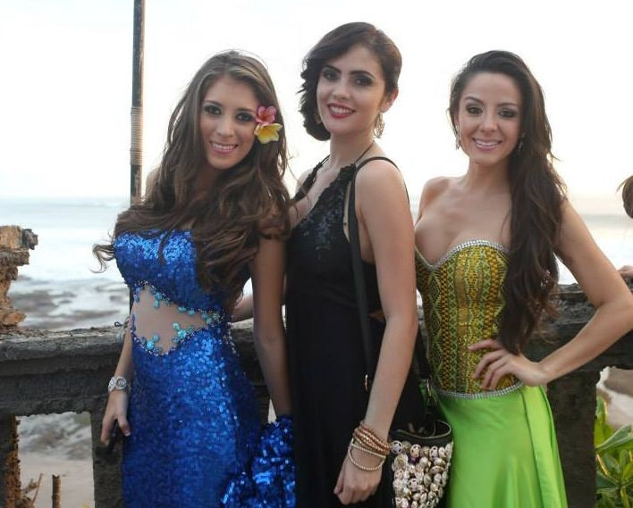 (L to R) Miss World El Salvador, Miss World Ecuador and Miss World Guatemala pose at Nirwana Bali resort, where the farewell dinner took place. (Photo: Miss World/Facebook)