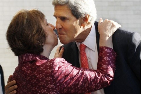 EU foreign policy chief Catherine Ashton greets US Secretary of State John Kerry in Vilnius