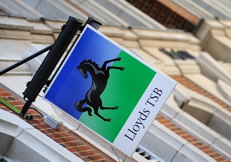 Lloyds-TSB Split: Customer Confusion as Website Crashes and Accounts ...