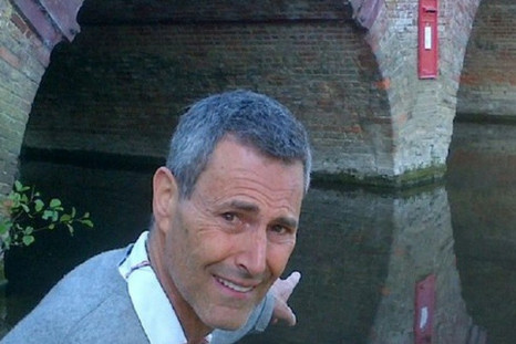 Uri Geller pointing at mystery Sonning-on-Thames letterbox PIC: BBC