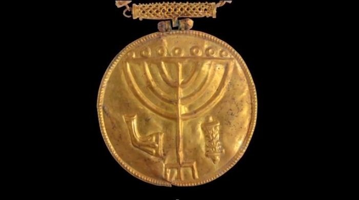 Ancient Treasure Of Gold Discovered In Jerusalem s Old City PHOTOS ancient-treasure-of-gold-discovered-in-jerusalem-s-old-city-photos
