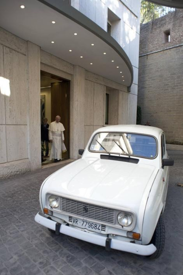 Pope Francis Renault 4