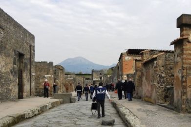 Mafia police Pompeii