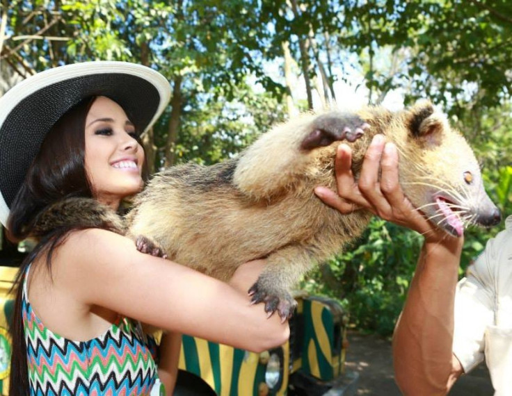 Miss World Philippines, Megan Young, at Bali Safari and Marine Park (Photo: Miss World Organisation)