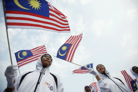 Ringgit makes its biggest advance on the dollar in fifteen years this week