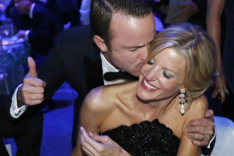 Actors Anna Gunn and Aaron Paul celebrate the success of Breaking Bad at the Governors Ball for the 65th Primetime Emmy Awards in Los Angeles September 22, 2013. (REUTERS/Mario Anzuoni)