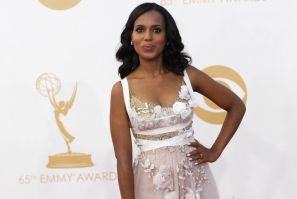 Actress Kerry Washington from ABC's series Scandal arrives at the 65th Primetime Emmy Awards in Los Angeles September 22, 2013. Washington wore a dress from from the Marchesa runway show. (Photo: REUTERS/Mario Anzuoni)