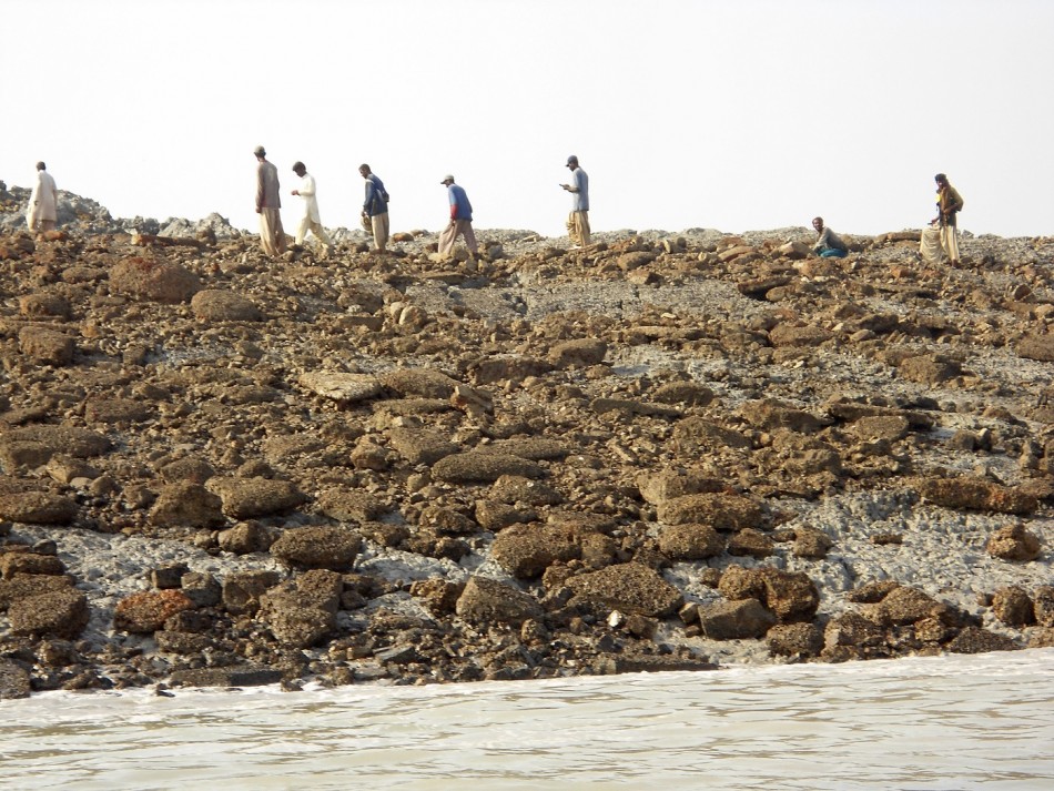 Pakistan Earthquake New Island