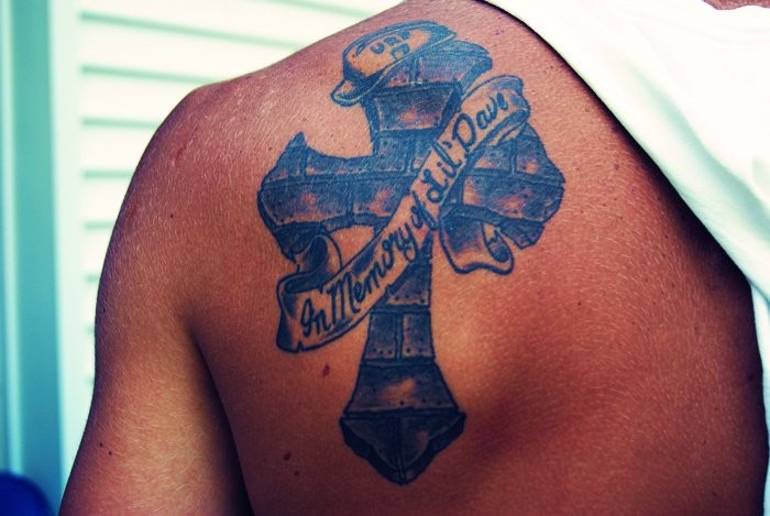20 RIP Brother Tattoo Ideas to Keep His Memory Alive