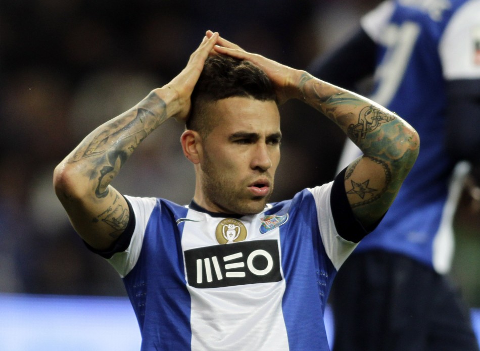 Arsenal prepare move for Valencia's Nicolas Otamendi amid Manchester