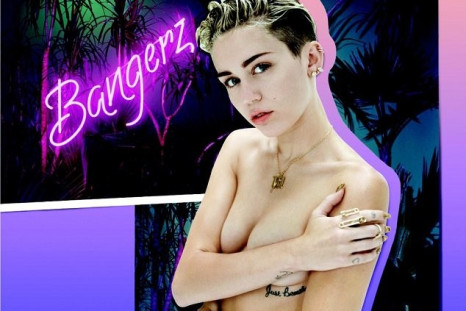 Miley Cyrus Hits Back at Sinead O'Connor Over Prostitute Comment [Facebook/MileyCyrus]