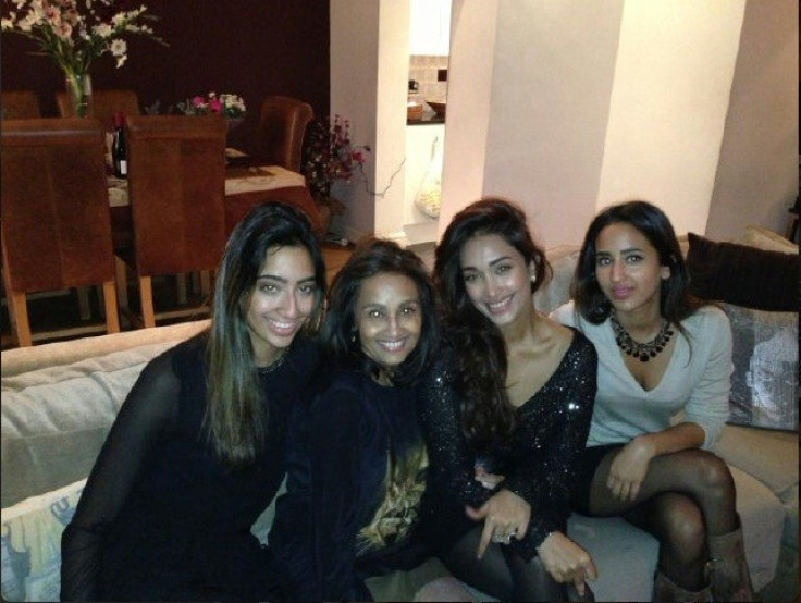 Jiah Khan with mother Rabiya and sisters at a happy time