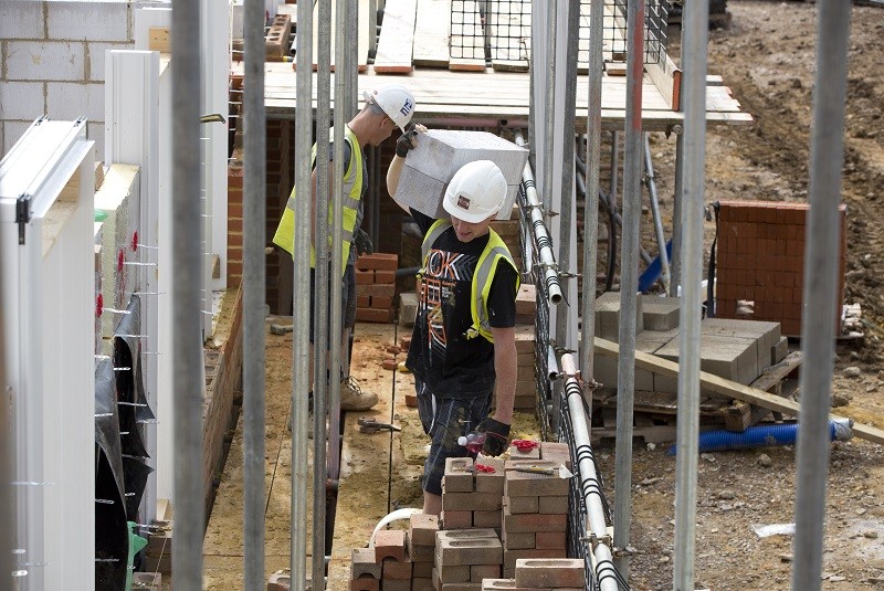 UK Construction Sector Builds Workforce as Housebuilding Boosts Job Demand