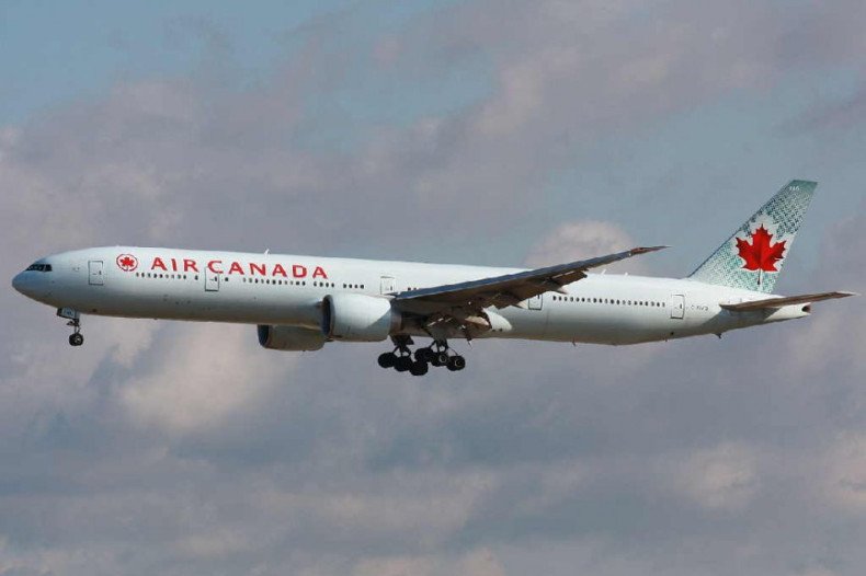 Air Canada Boeing 777-300ER on approach to Frankfurt Airport. (Wikimedia)