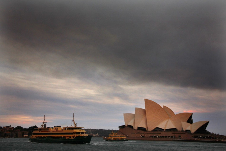 Smoke from the bushfires over Sydney Opera House.