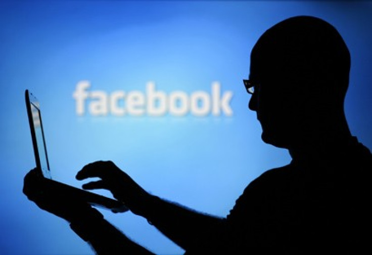 FAcebook Returns for some users following worldwide service outage