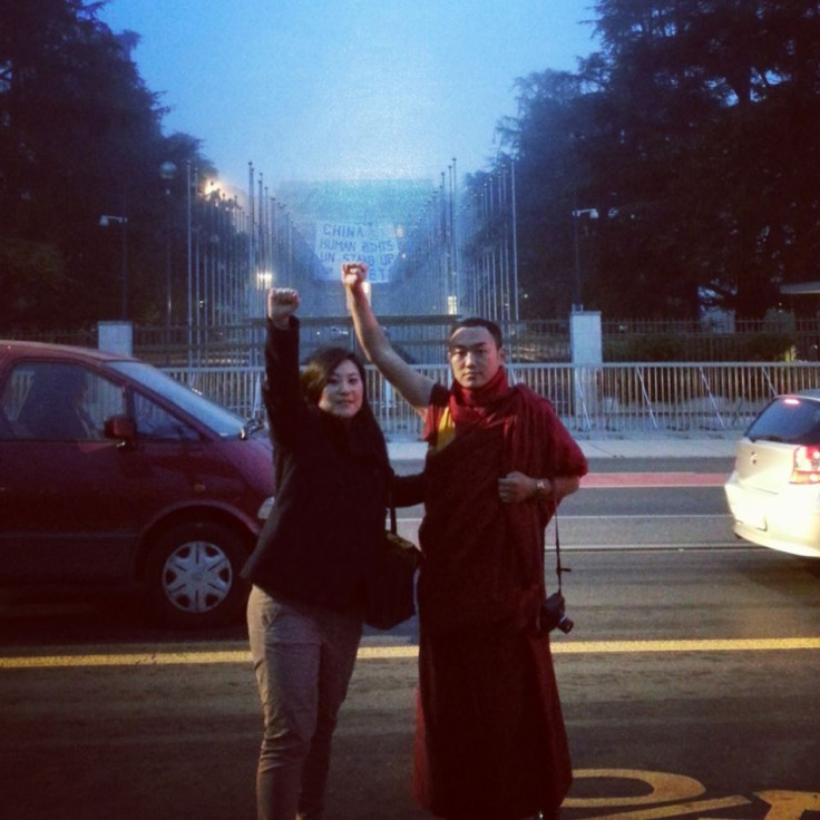 Tibetan protest at Geneva UN building