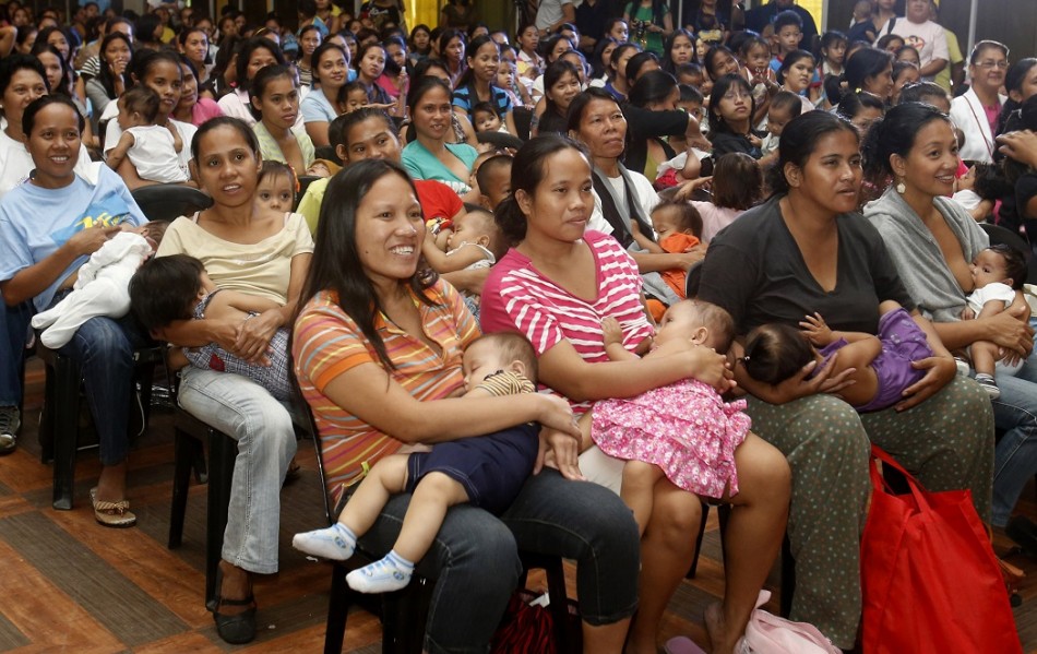 Philippines Attempts to Break World Record for Simultaneous