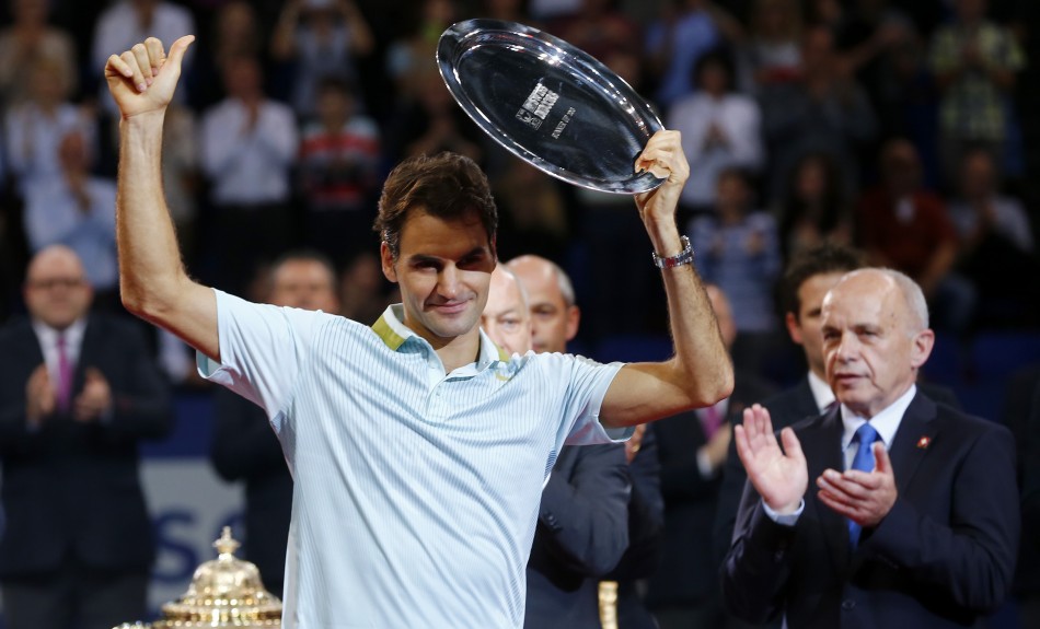 Federer's ATP World Tour Finals Dreams Still Alive Despite Del Potro Defeat