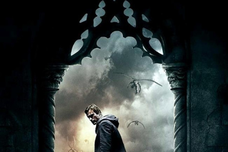 Aaron Eckhart stars in this action/ fantasy