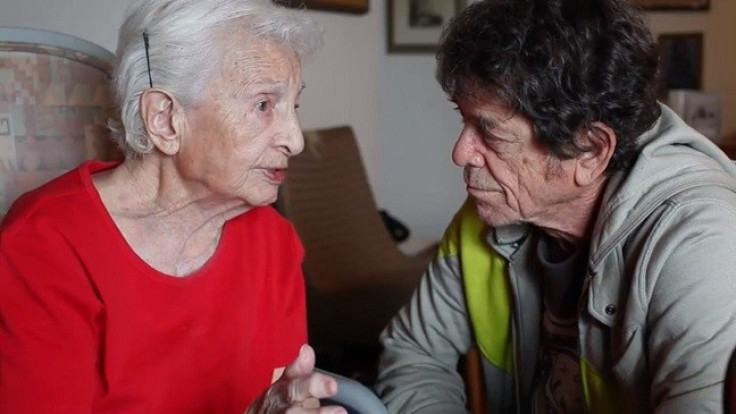 Shirley Novick (l) and Lou Reed talk in Red Shirley