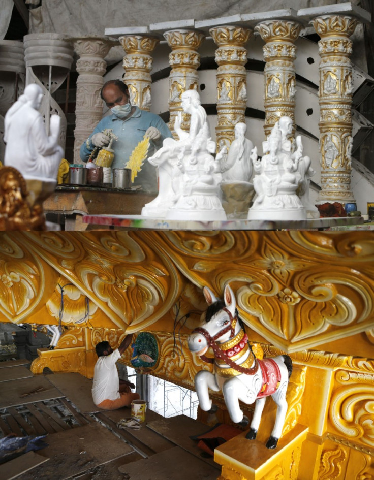Artisans make idols and do decoration for Diwali. (Photo: REUTERS)