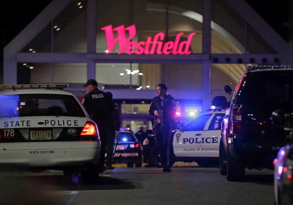 New Jersey Mall Gunman Richard Shoop Shot Himself After Leaving Note