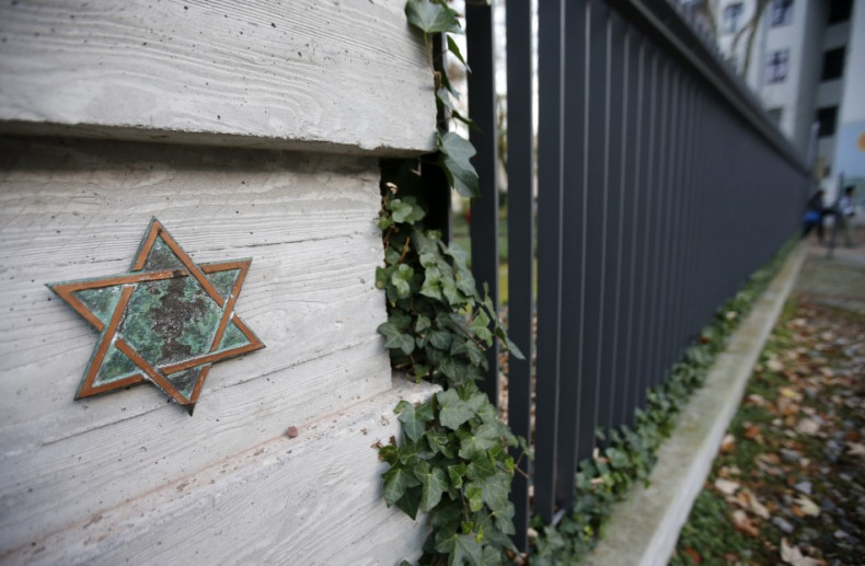A Star of David is pictured on a fence at Grosse Hamburger Strasse Jewish cemetery in Berlin, October 31, 2013 (Photo: Reuters)