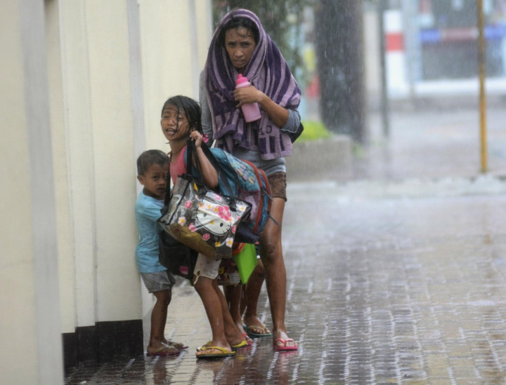 Typhoon Yolanda Landfall: President Orders Search and Rescue Measures