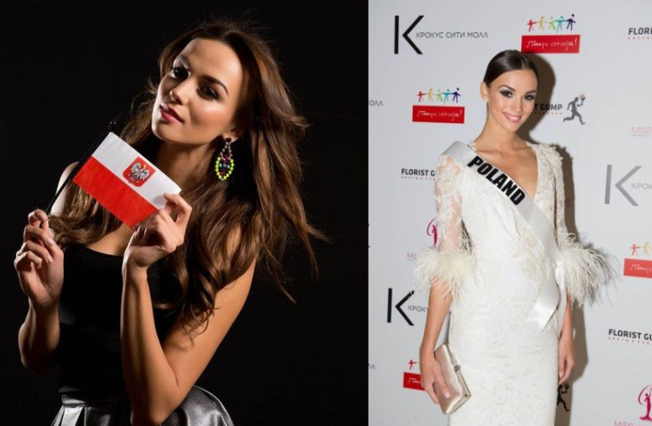 Paulina poses with her national flag and attends a charity auction during the Miss Universe 2013 pageant. (Photo: HO/Miss Universe L.P., LLLP)