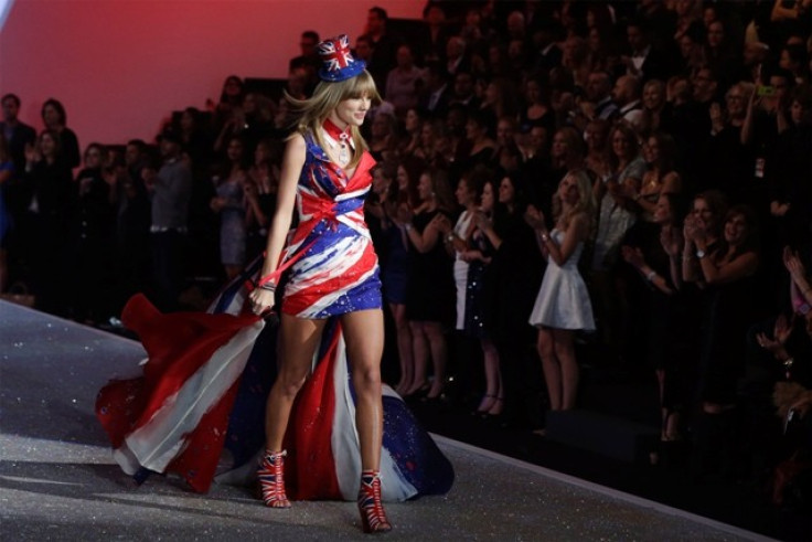 Taylor Swift at Victoria's Secret Fashion Show 2013