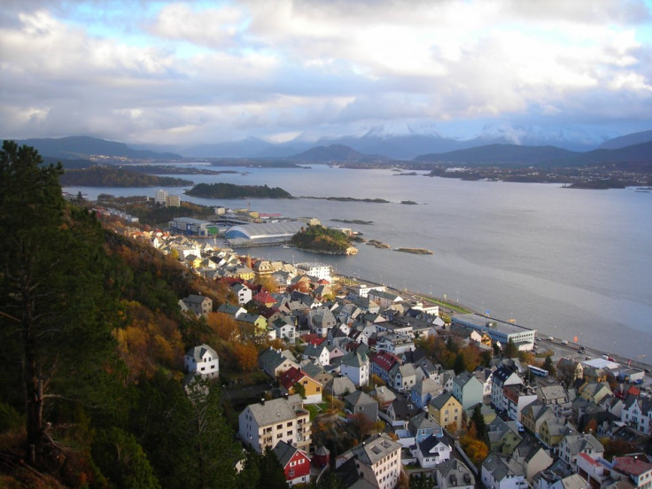 Norway maintained its second place with 7.7 score in Life Satisfaction. In picture: City of Alesund (Photo: stock.xchng)