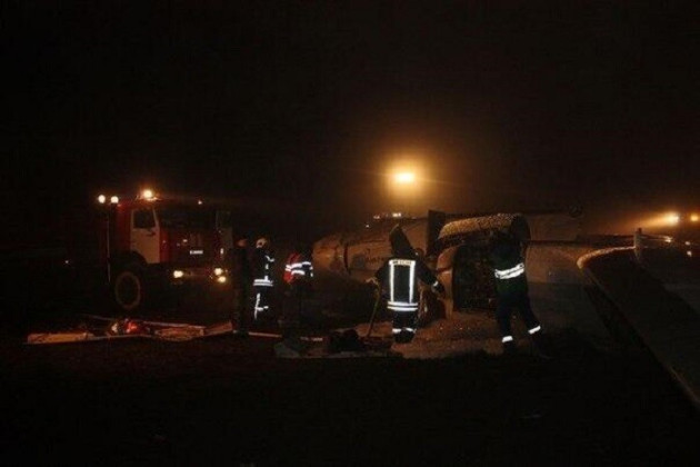 Eyewitness photo from the scene of the crash in the city of Kazan. (Photo: Alexander Bunin) Eyewitness photo from the scene of the crash in the city of Kazan. (Photo: Alexander Bunin)