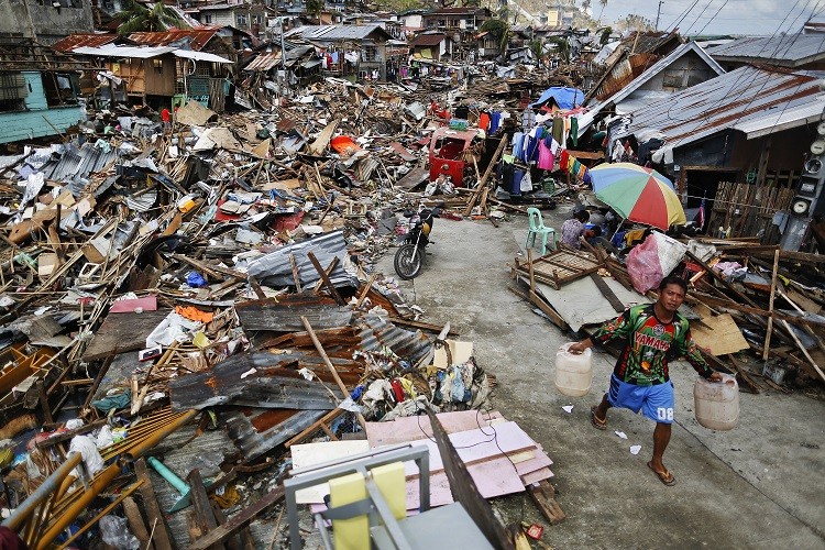 Typhoon Haiyan: Insurers Facing $700m Bill After Destruction | IBTimes UK