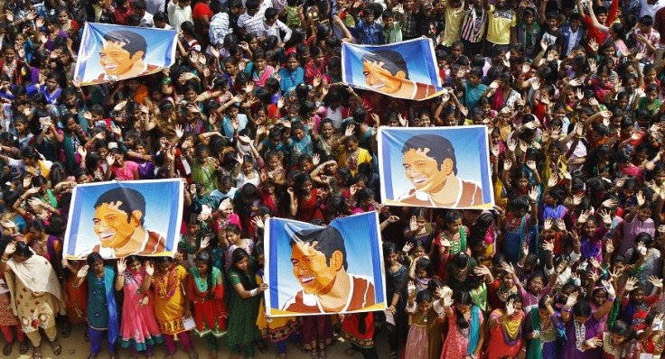 Indians idolise Sachin Tendulkar PIC: Reuters